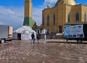 Для сбора гуманитарной помощи семейчане установили юрту