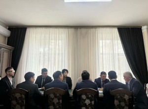 Проведение разъяснительной работы с государственными служащими