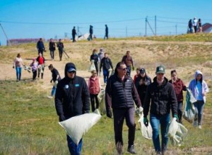 Семейчане продолжают поддерживать акцию «Таза Қазақстан»