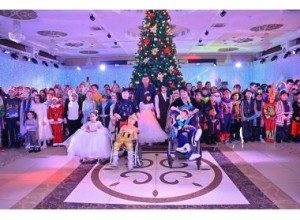 В Семее прошел новогодний праздник для особенных детей