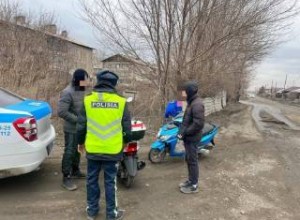 На дорогах Семея уже появились первооткрыватели-любители экстремальной езды  