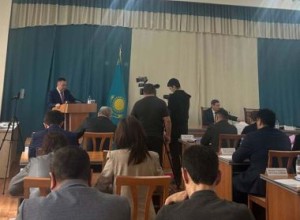 Аким города отчитался перед депутатами маслихата