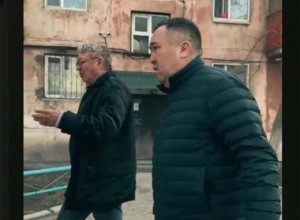Пеший обход Цемпоселка совершил аким города