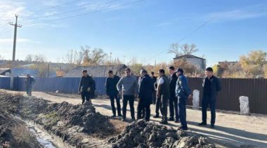 В Семее продолжается очистка арыков