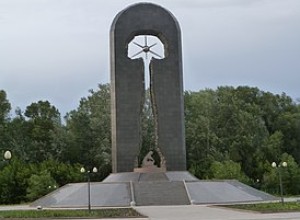 Монумент «Сильнее Смерти» 