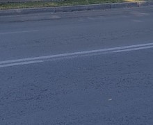 На уложенную по инновационной технологии дорожную разметку жалуются семейчане