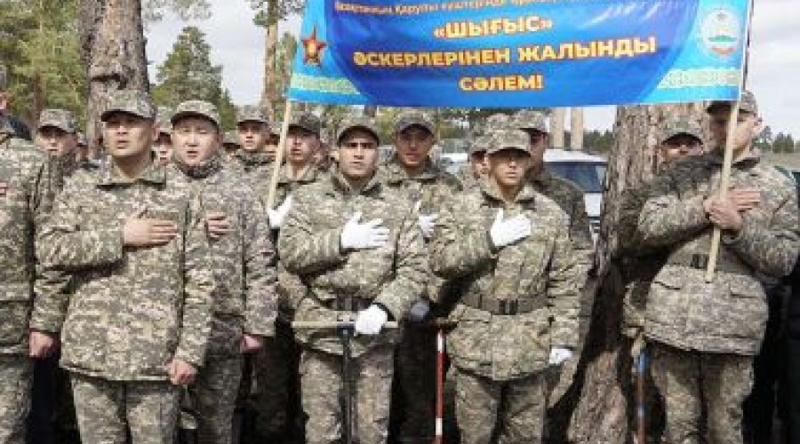 Военнослужащие высадили более 20 тысяч сеженцев