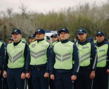 В Семее прошел гарнизонный развод комплексных сил полиции